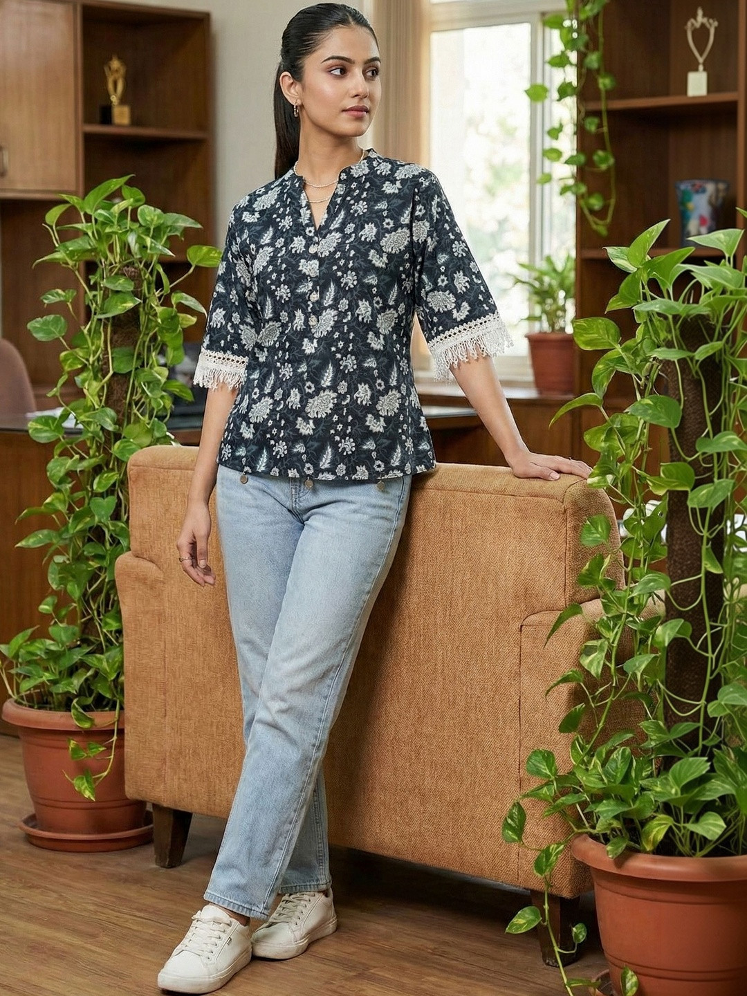 Roly Poly Floral Print Mandarin Collar Fringed Cotton Top