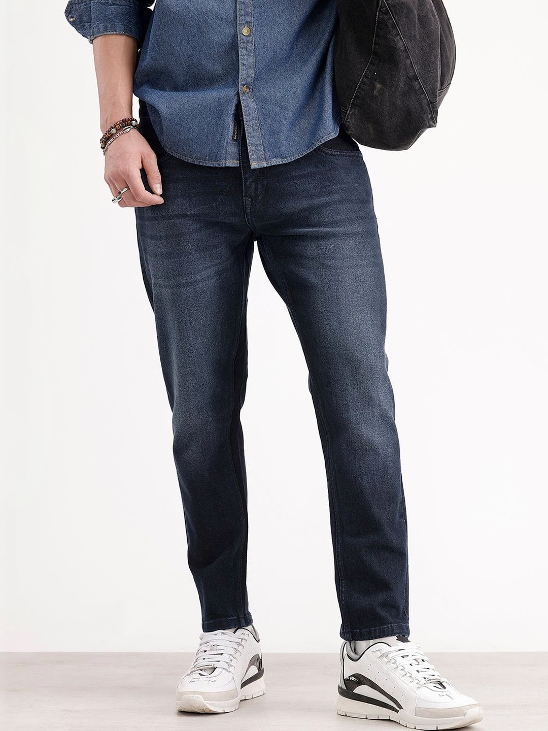 WROGN Men Skinny Fit Mid-Rise Light Fade Stretchable Jeans