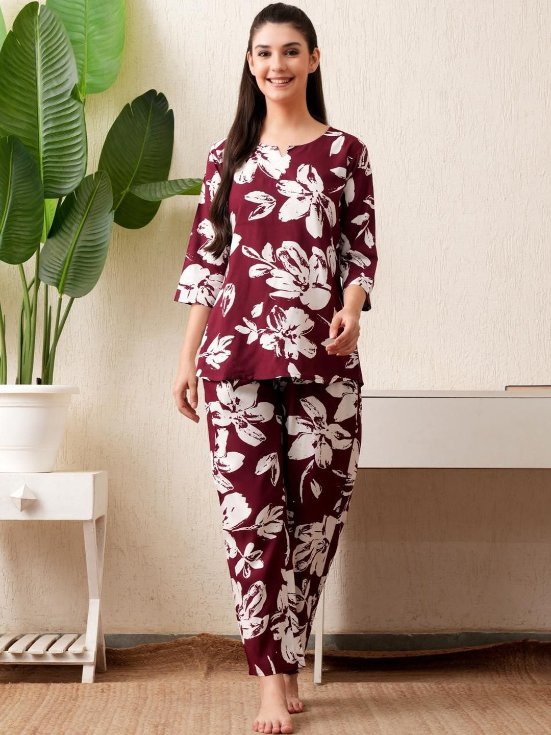 Ichaa Bottom Floral T-shirt with Pyjamas Night Suit