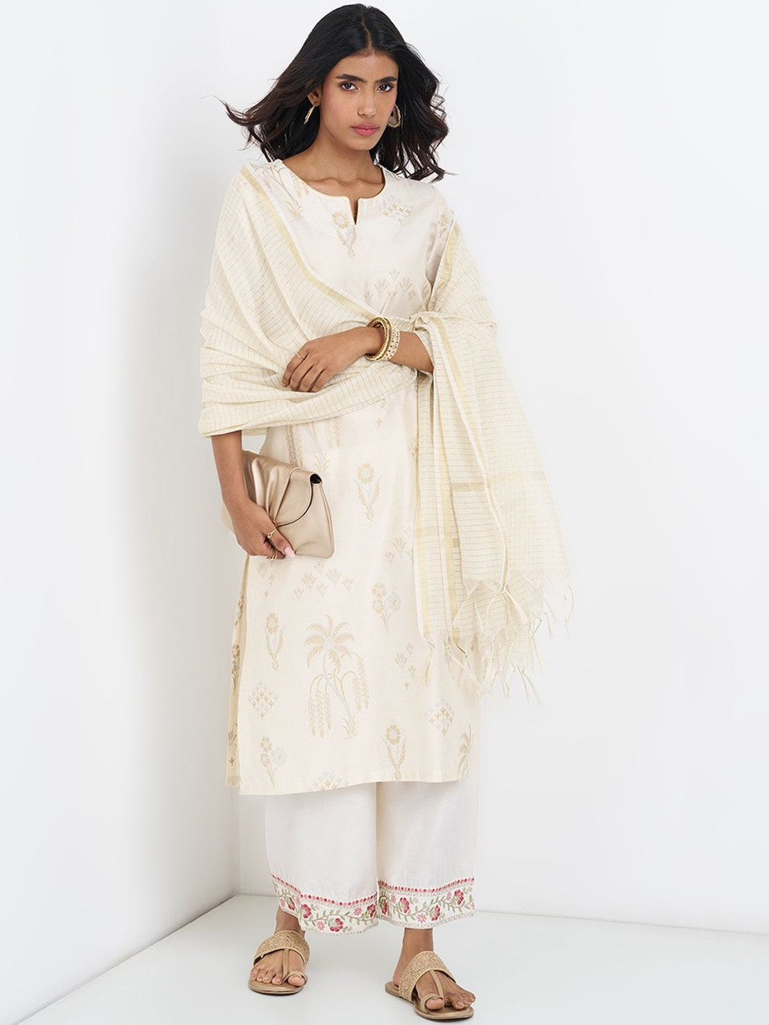 RANGMANCH BY PANTALOONS Checked Dupatta