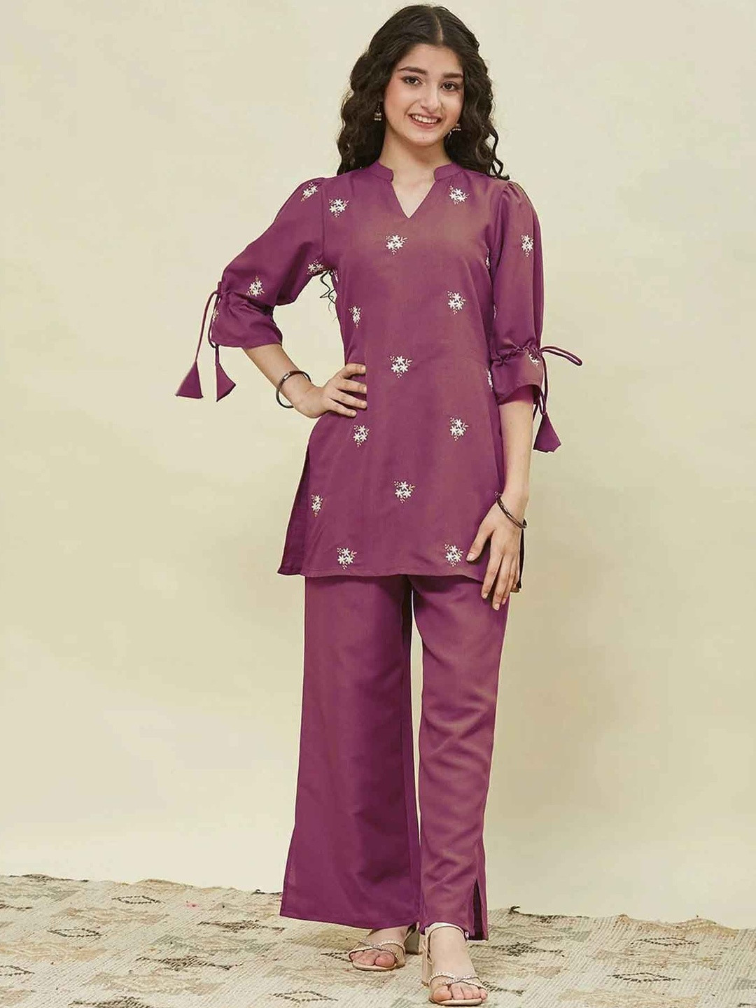 Heerkart Girls Floral Embroidered Regular Thread Work Kurti with Palazzos