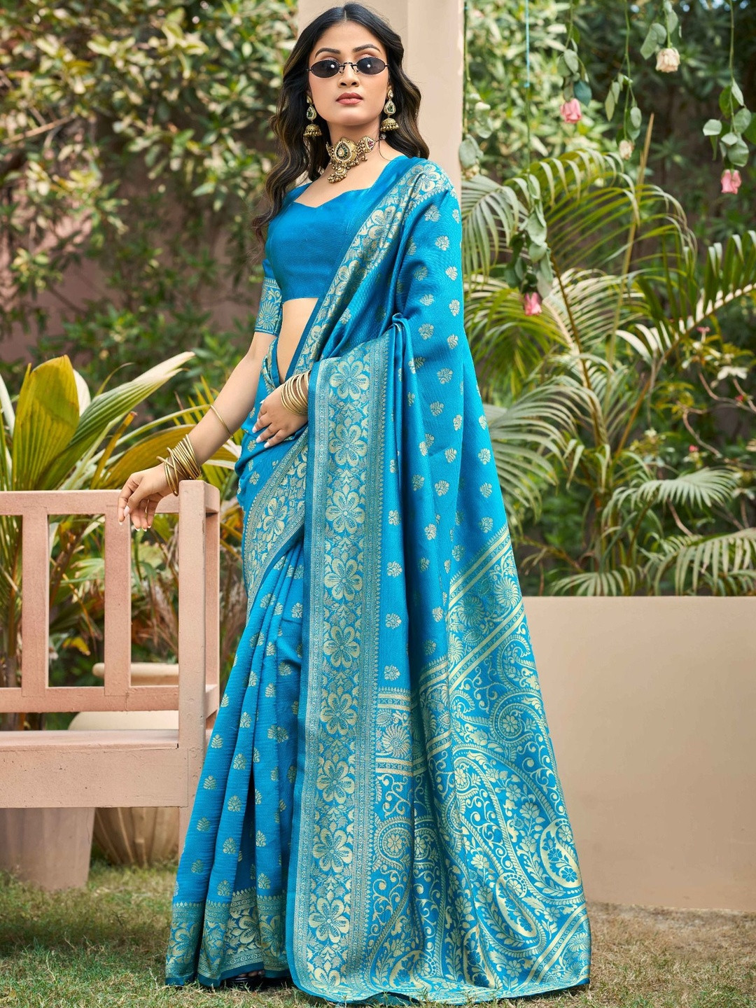 SURUKH Ethnic Motifs Zari Silk Blend Heavy Work Banarasi Saree