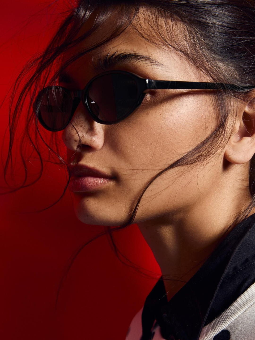 Bershka Oval plastic sunglasses