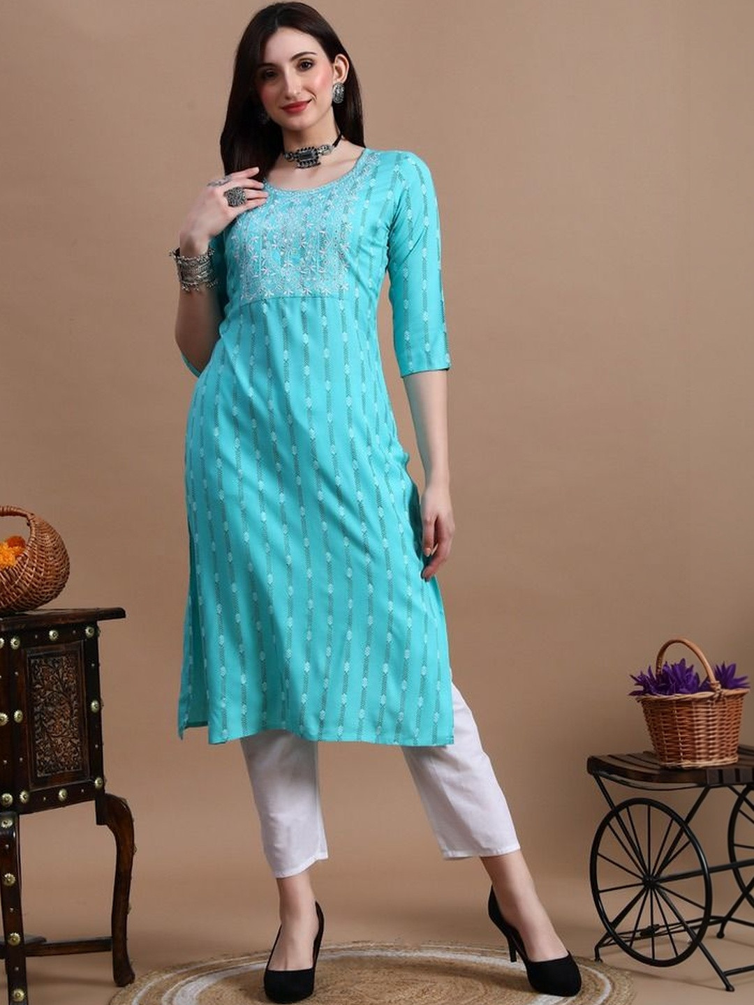 Anouk Women Ethnic Motifs Embroidered Gotta Patti Kurta