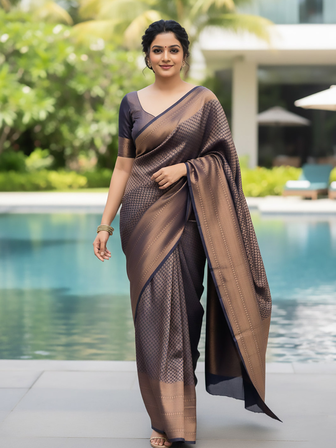 Urban Pallu Woven Design Zari Silk Blend Handloom fwd Saree