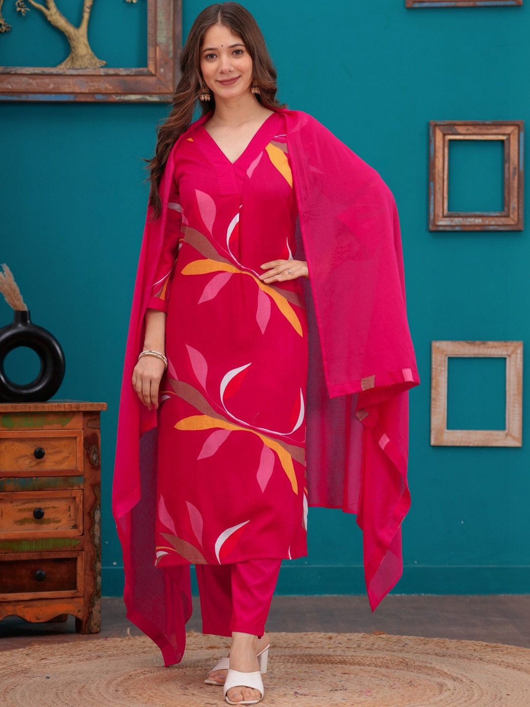 KRYSAL Women Printed Regular Kurta with Trousers & With Dupatta