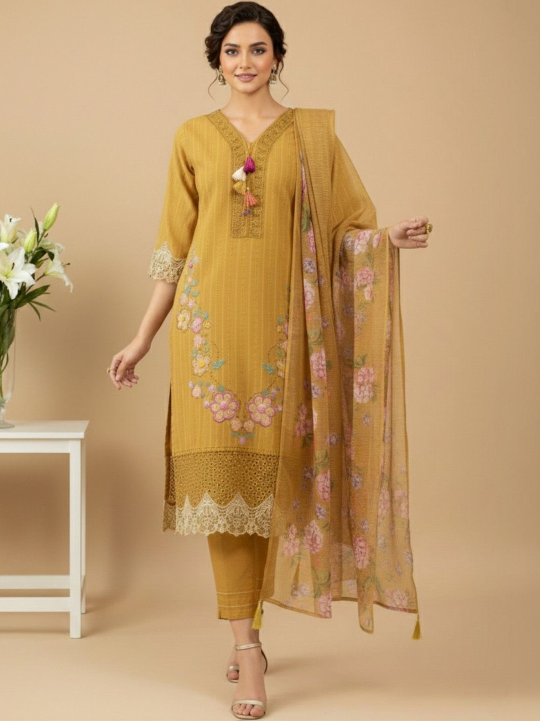 Anouk Women Floral Regular Thread Work Pure Cotton Kurta with Trousers & With Dupatta