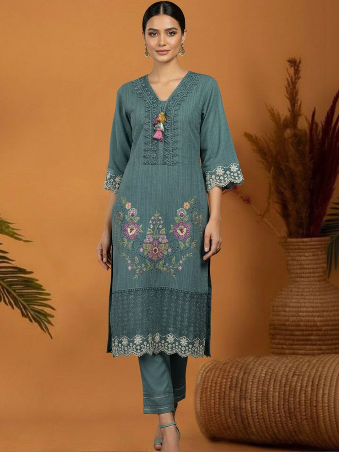 Anouk Women Ethnic Motifs Embroidered Regular Thread Work Pure Cotton Kurta with Trousers