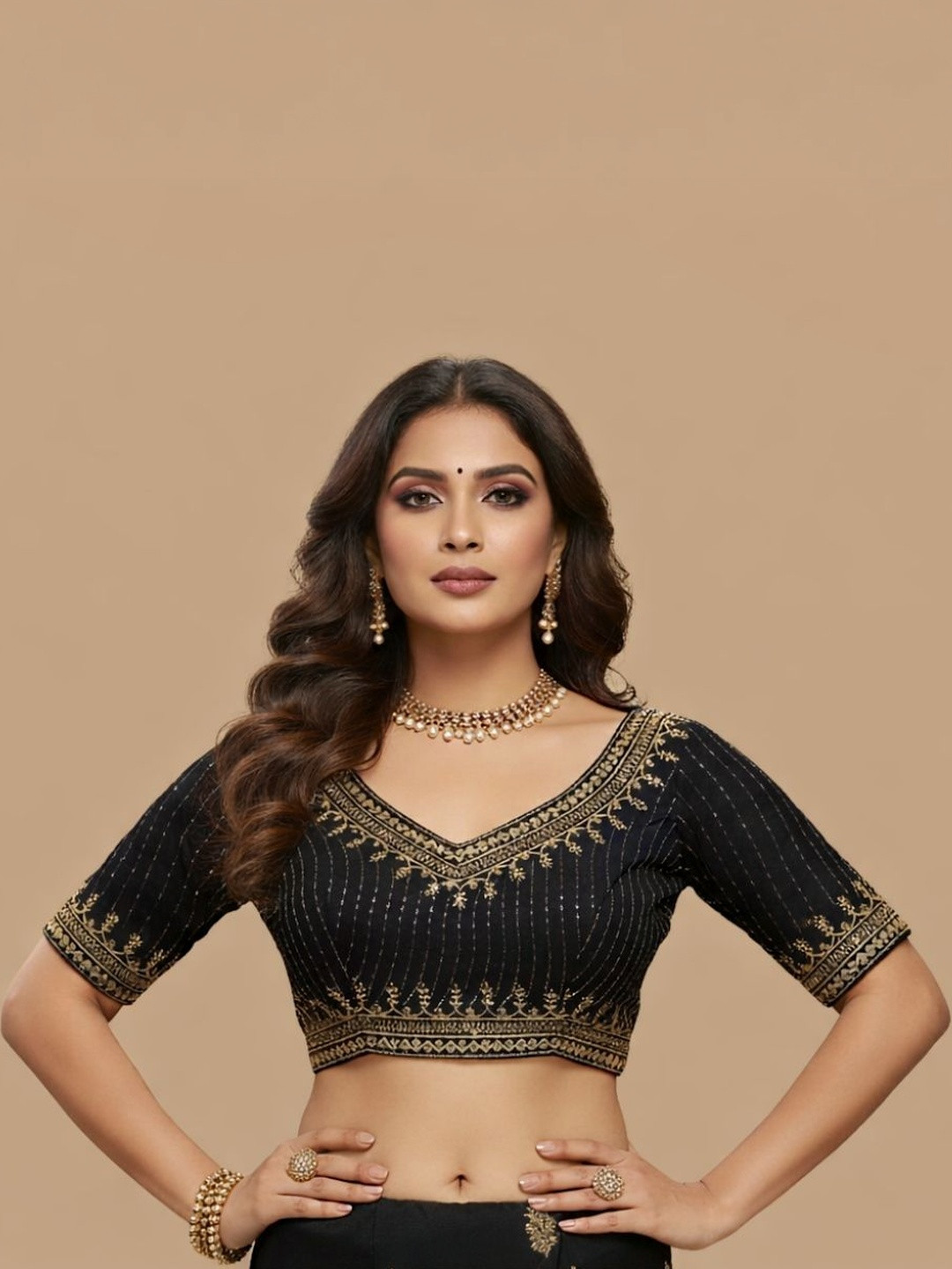 Mytrendzs Cotton Blend Embroidered Zari Saree Blouse