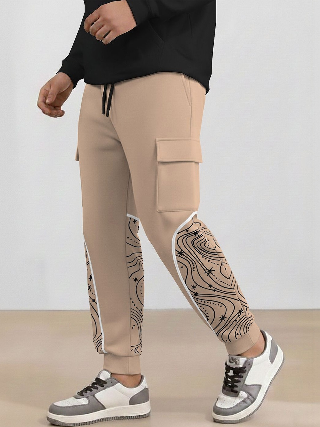 TRIPR Men Regular Fit Graphic Print Training Joggers