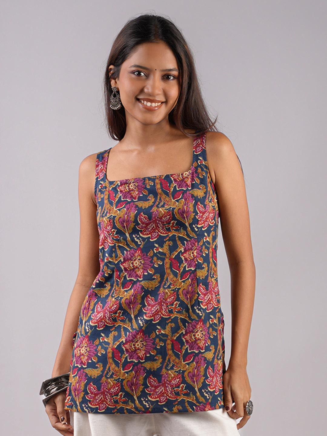 NISHORAMA Floral Printed Square Neck Pure Cotton Kurti