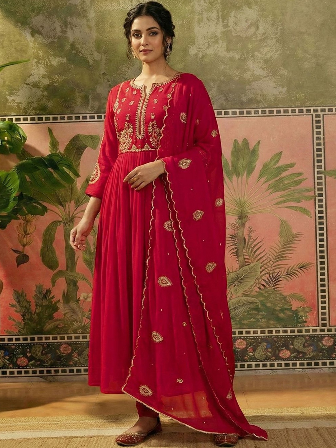 Sangria Embroidered Round Neck Kurta Trousers & Dupatta