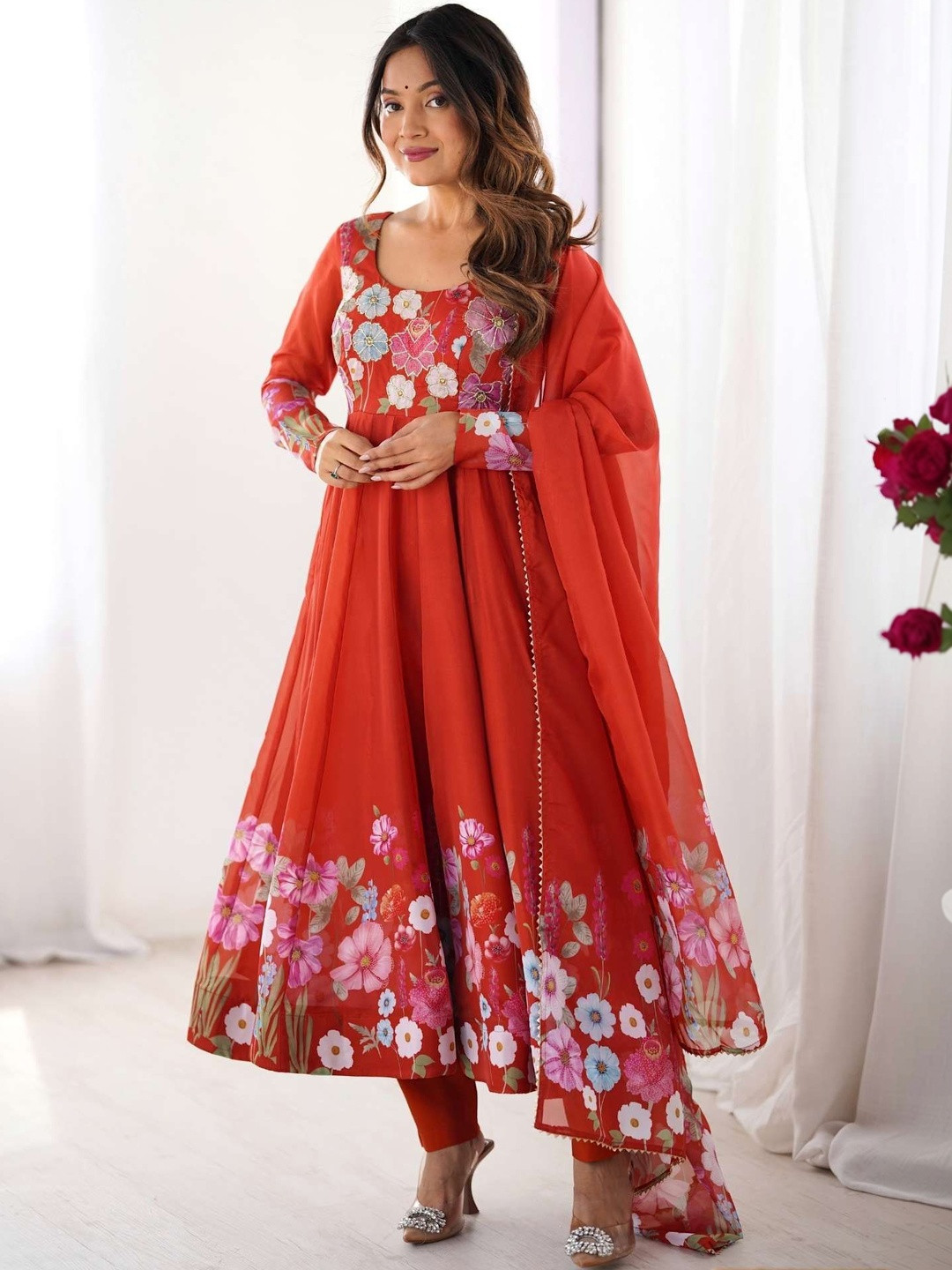 KEKIMI Women Floral Printed Tiered Thread Work Kurta with Trousers & With Dupatta