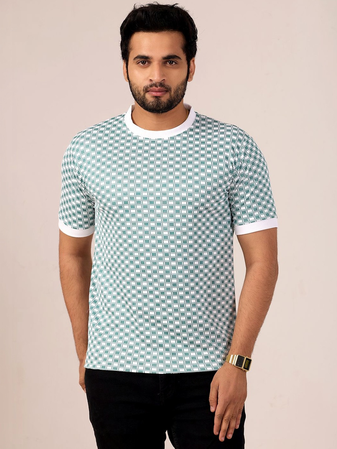 SOLIXON Men Blue Checked Slim Fit Round Neck Cotton T-shirt