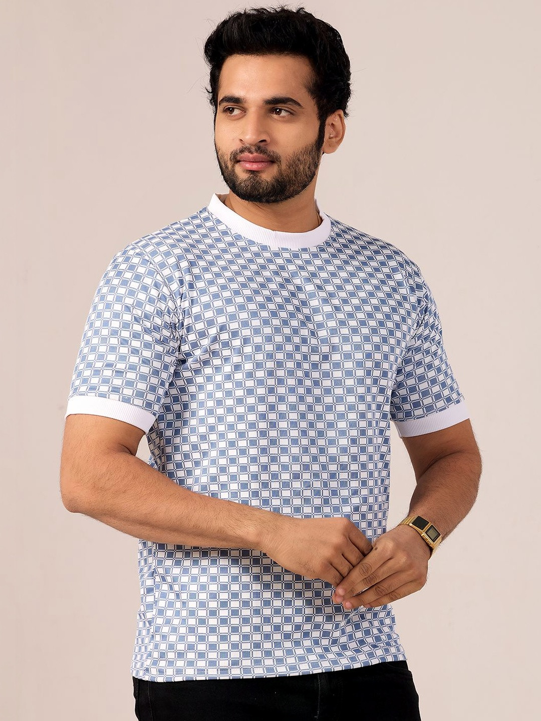 SOLIXON Men Sky Blue Checked Slim Fit Round Neck Cotton T-shirt