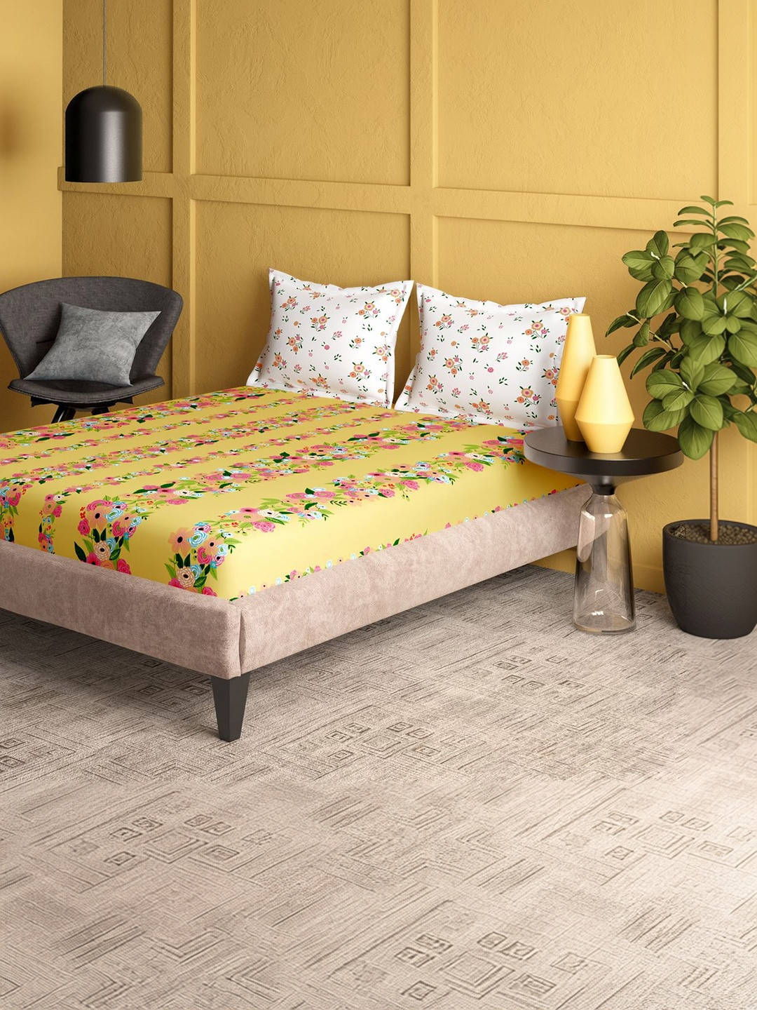 Portico Marvella 44 TC Pure Cotton Yellow & White Double Bedsheet & 2 Pillow Covers
