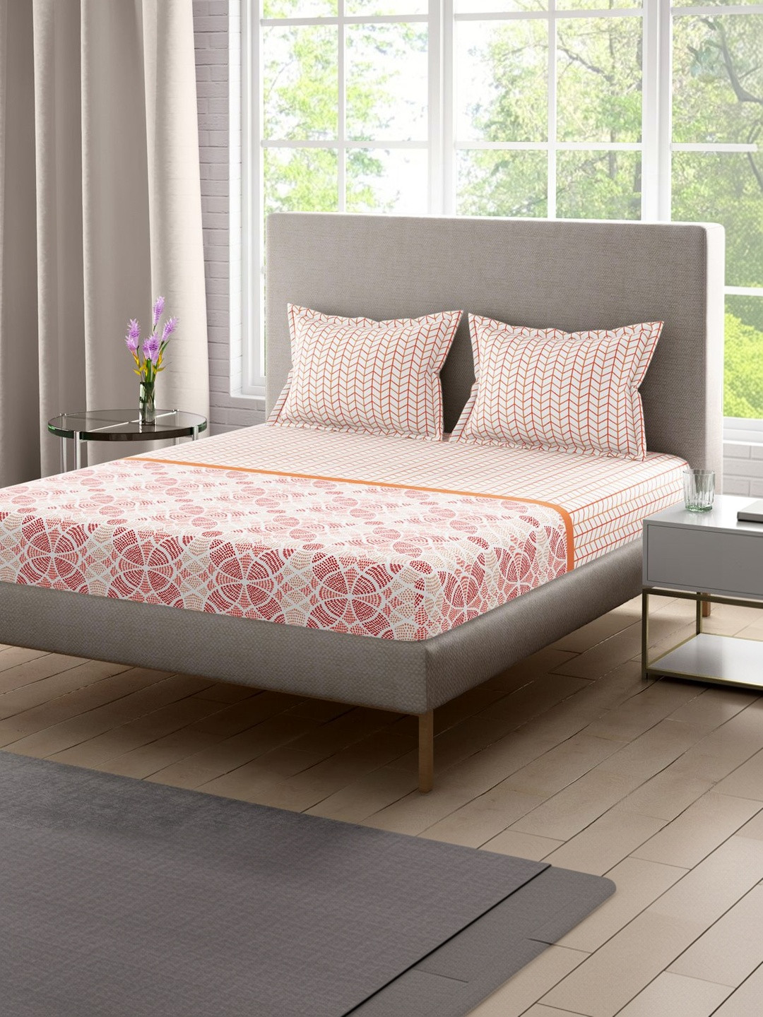 Portico Lavender 144 TC Pure Cotton Pink Super King Bedsheet with 2 Pillow Covers