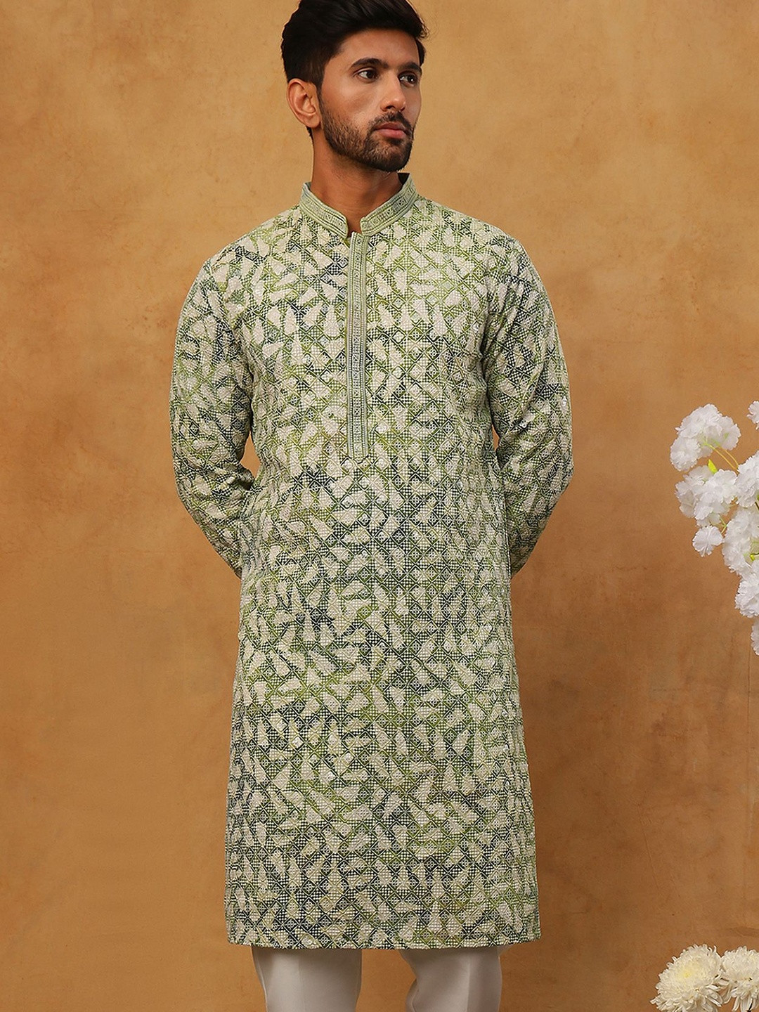 Jompers Men Geometric Embroidered Sequinned Kurta