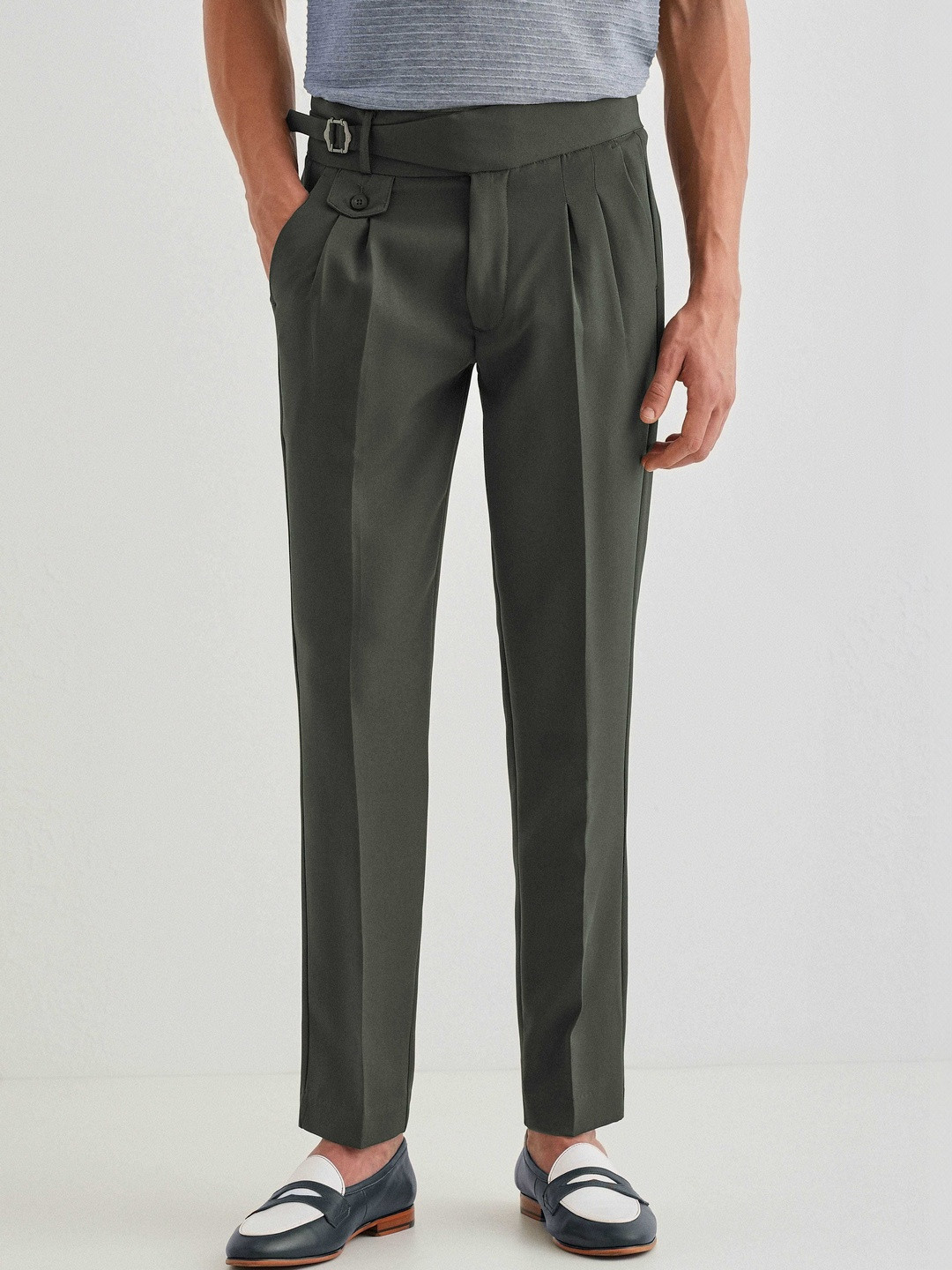 MANCREW Men Tailored Wrinkle Free Pleated Gurkha Pants