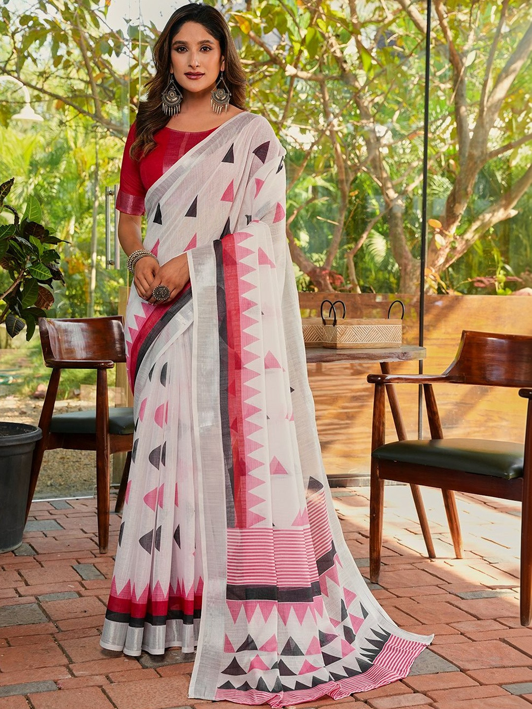flaher Linen Blend Saree