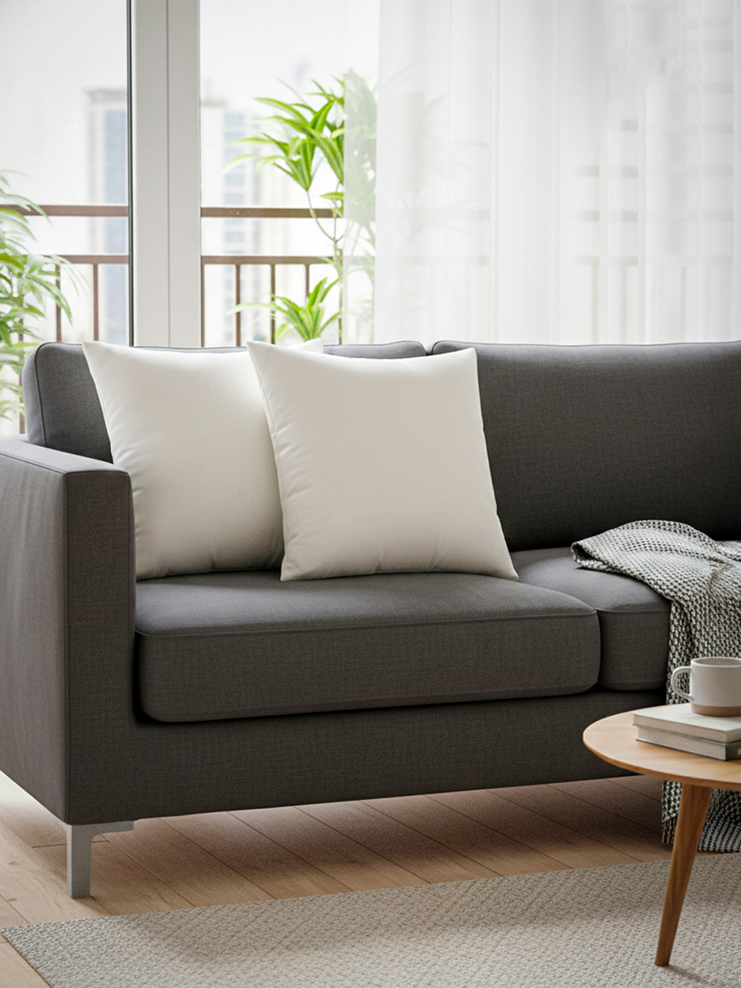 DREAMY URBAN White Set Of 2 Square Cushion