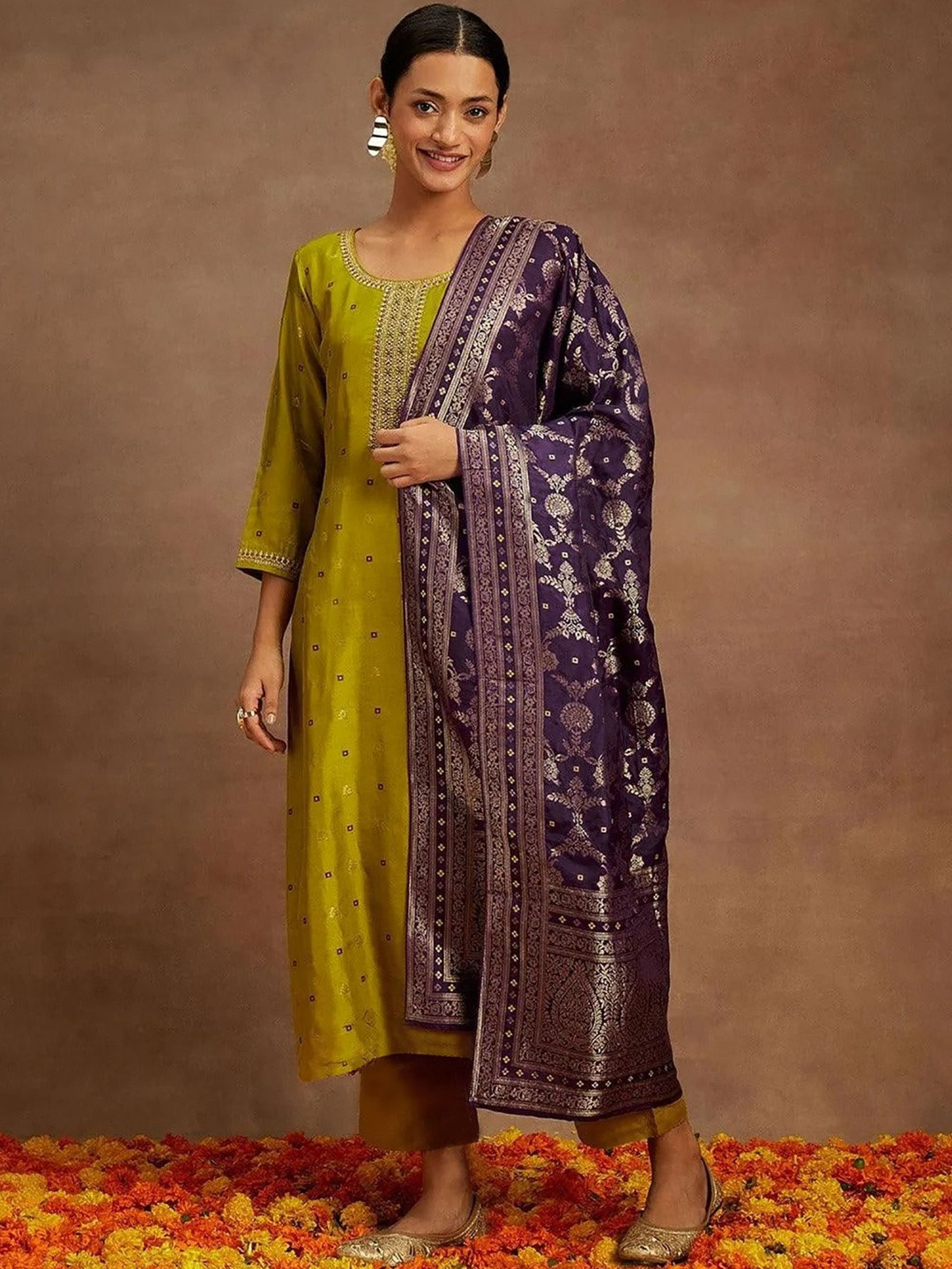 Siya Fashion Women Ethnic Motifs Regular Kurta with Trousers & With Dupatta