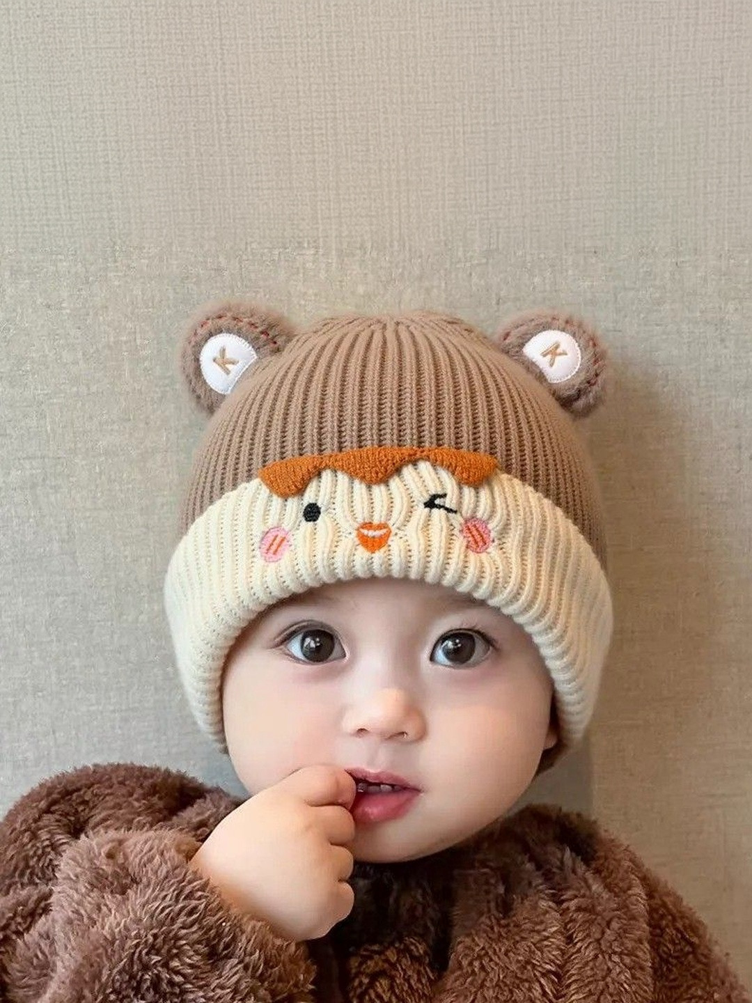 REFFER Unisex Kids Embroidered Woollen Fashion