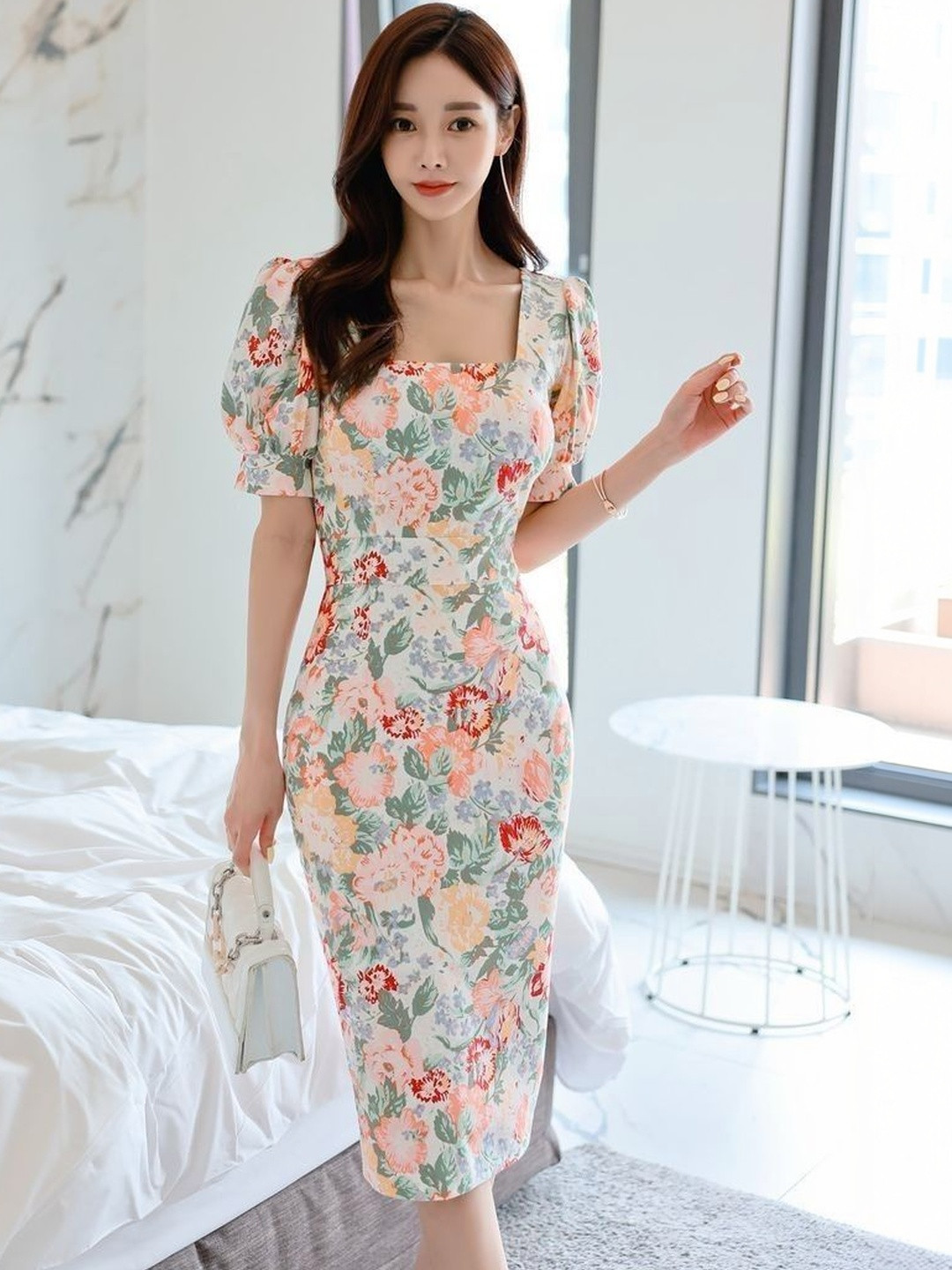 LONDON BELLY Floral Print Puff Sleeve Sheath Midi Dress