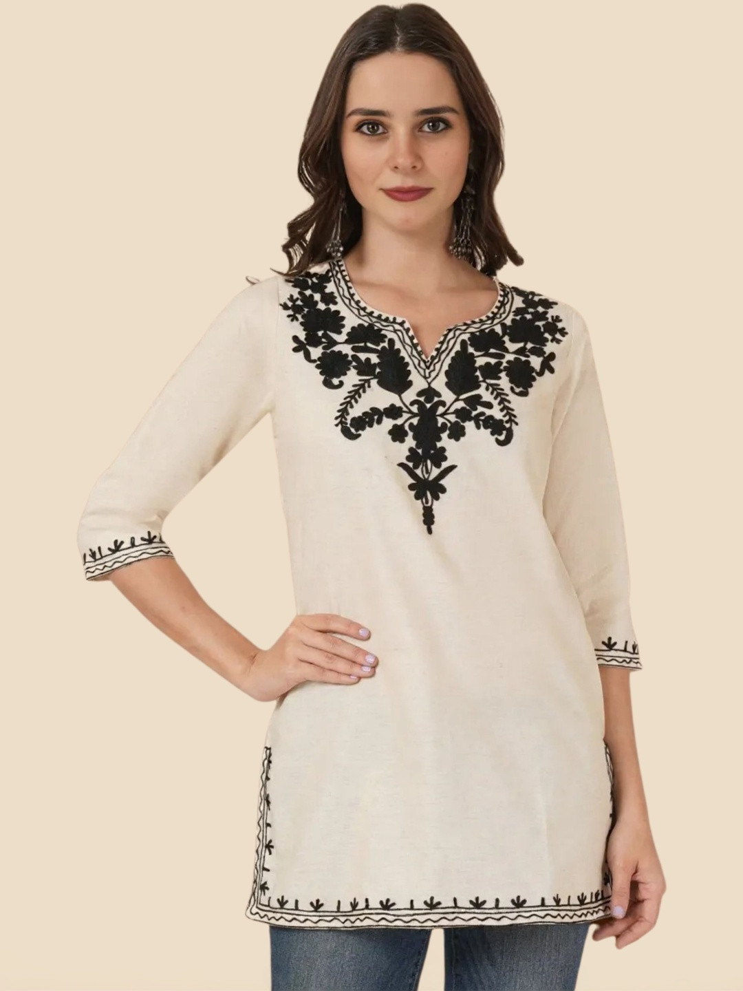 Hyba Women Floral Embroidered Floral Khadi Kurta