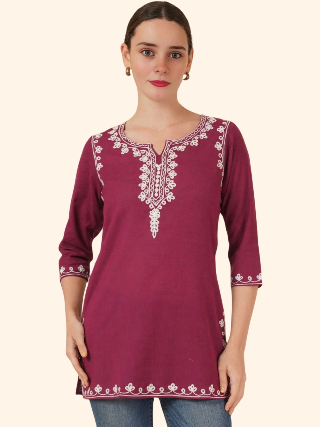 Hyba Women Floral Embroidered Floral Khadi Kurta