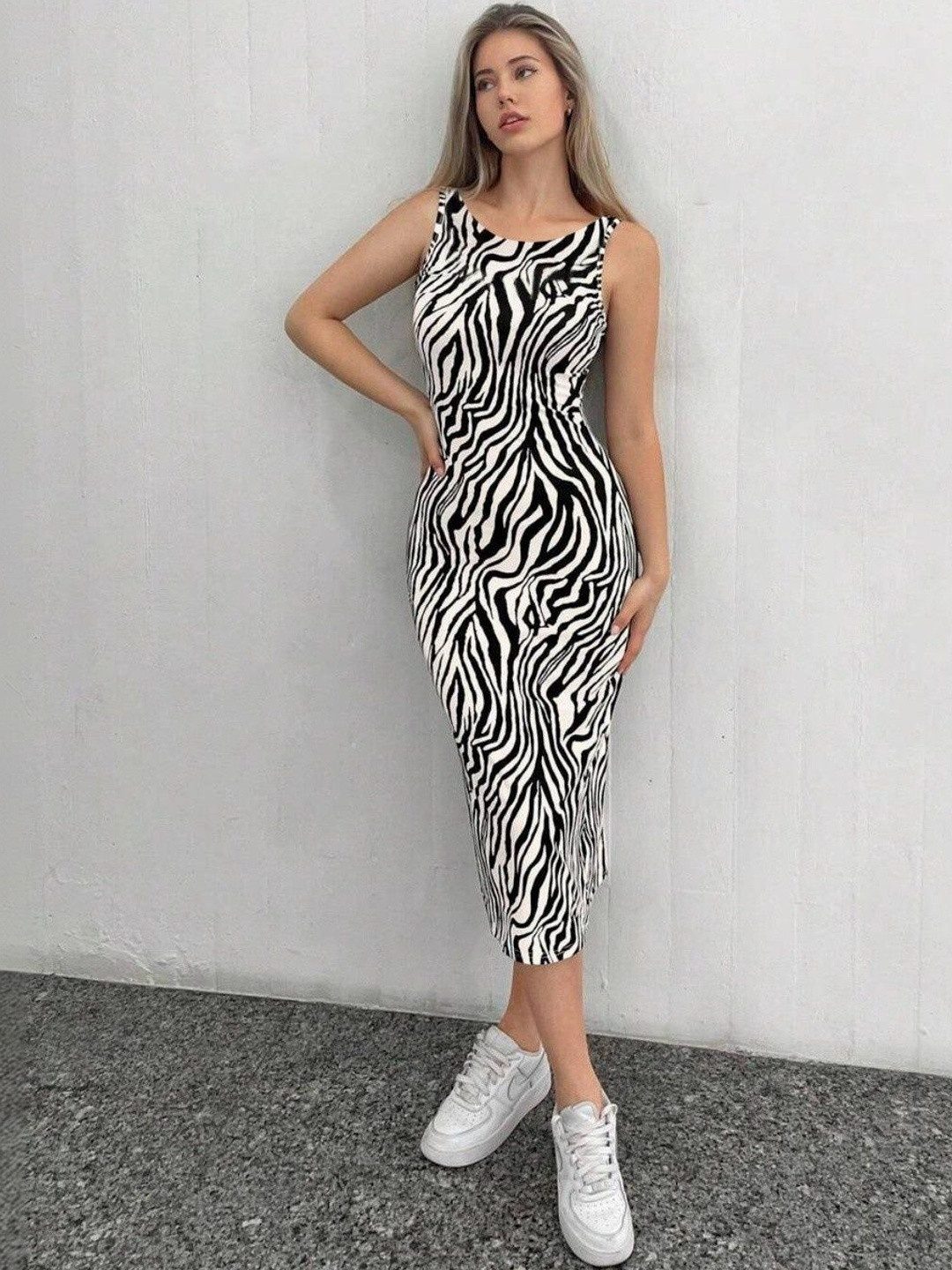 CREZYVEZY Animal Print Bodycon Midi Dress
