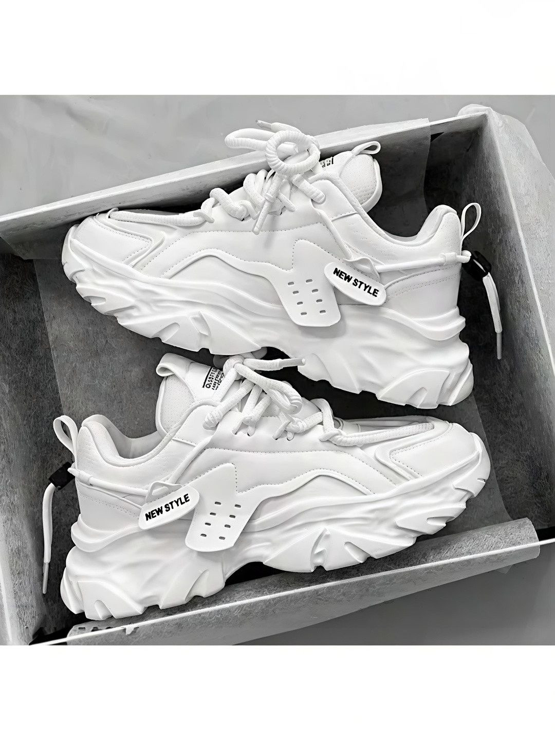 albania Women Sneakers