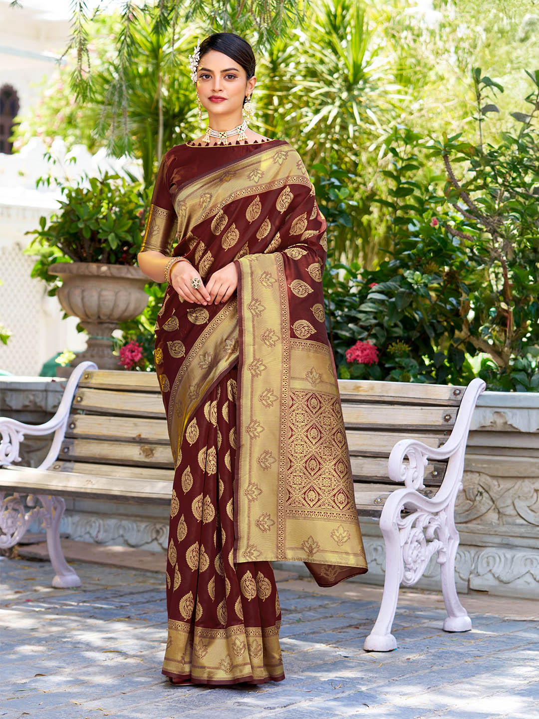 FABLAND Ethnic Motifs Zari Silk Blend Kanjeevaram Saree