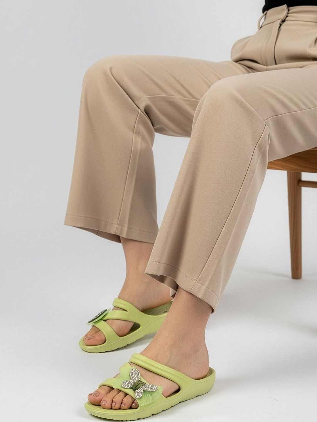 SUKUN Women Embellished Sliders