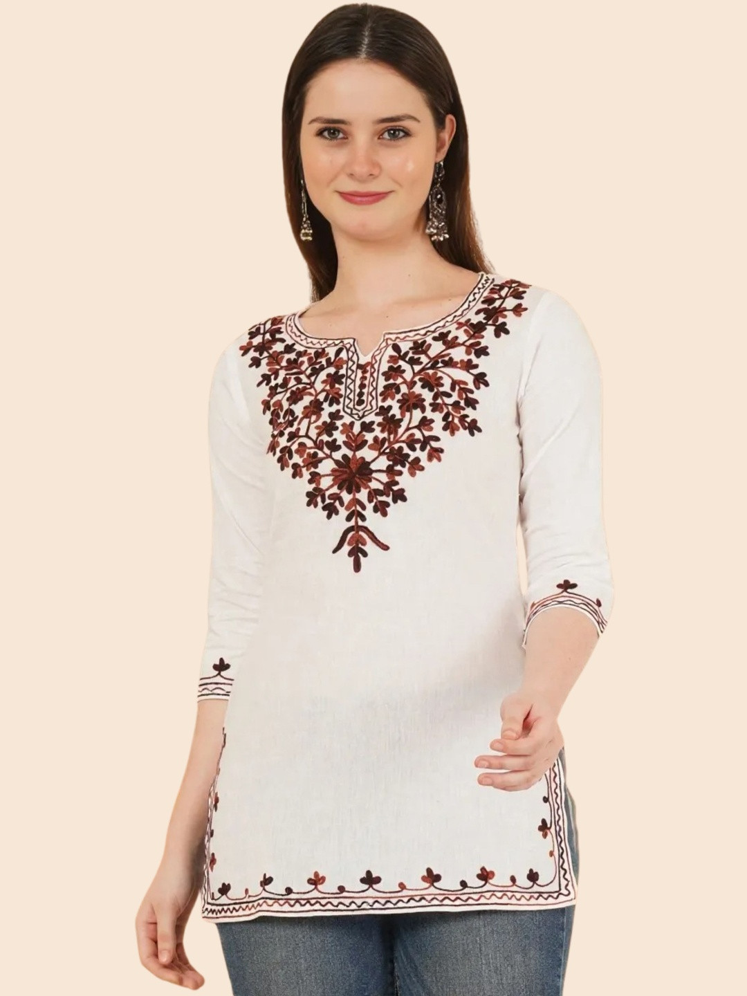 Hyba Women Floral Embroidered Floral Khadi Kurta