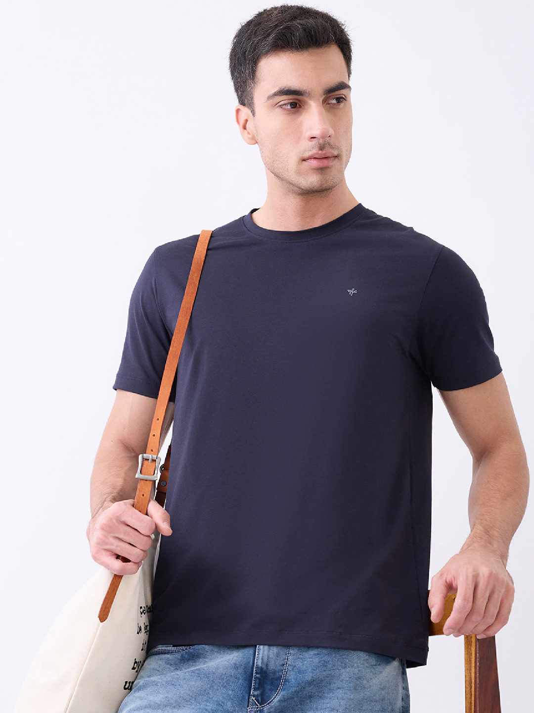 nostrum Men Solid Round Neck Cotton Slim Fit T-shirt