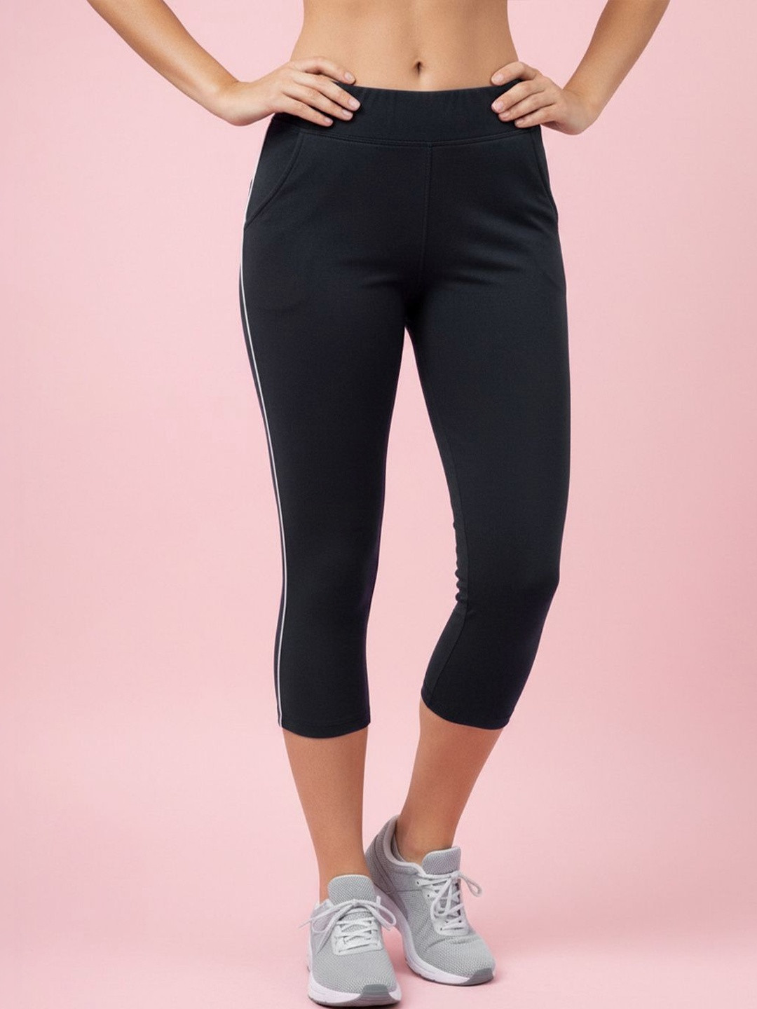 LYCOT Training or Gym Three-Fourth Length Tights