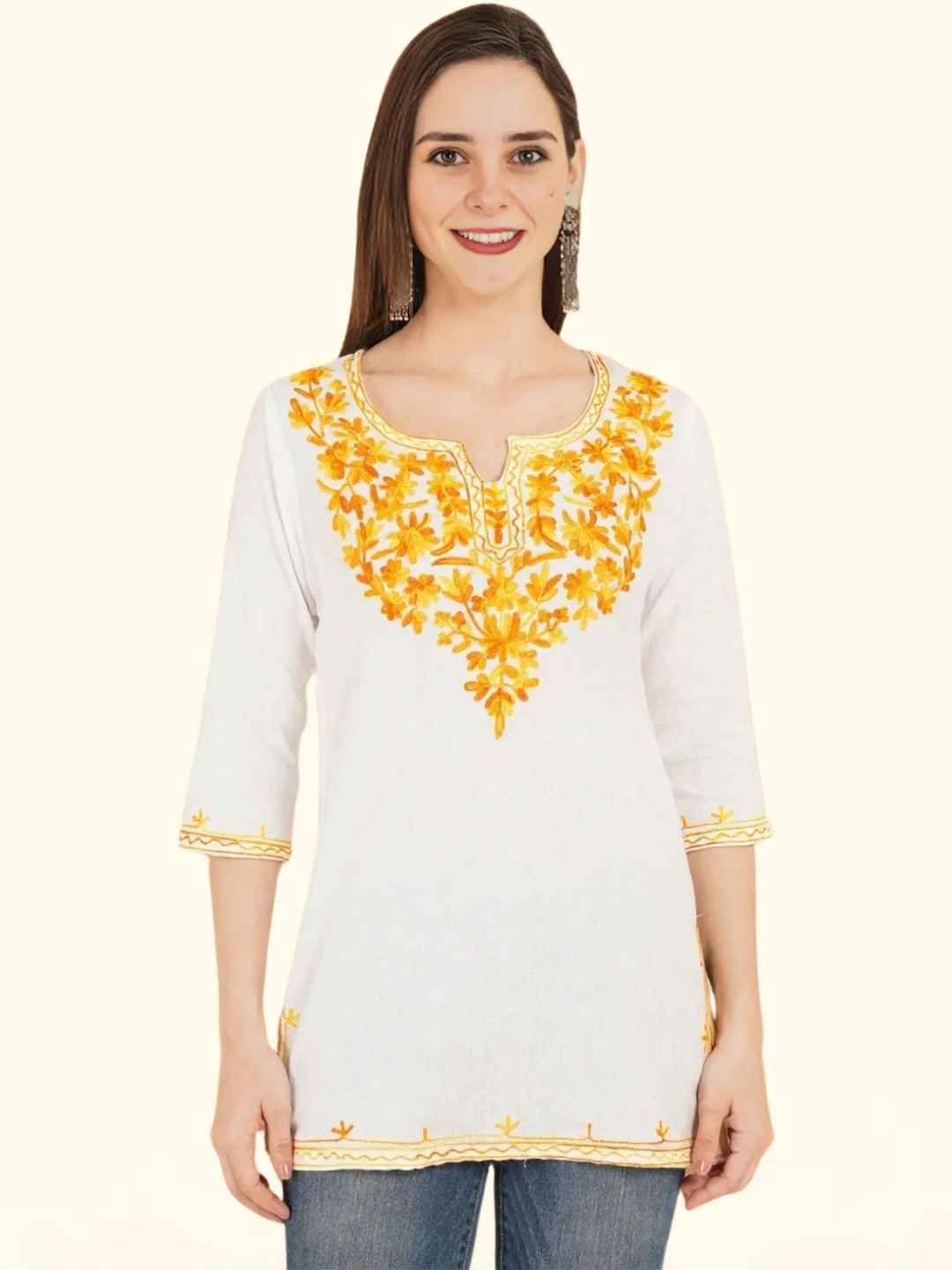 Hyba Women Floral Embroidered Floral Khadi Kurta