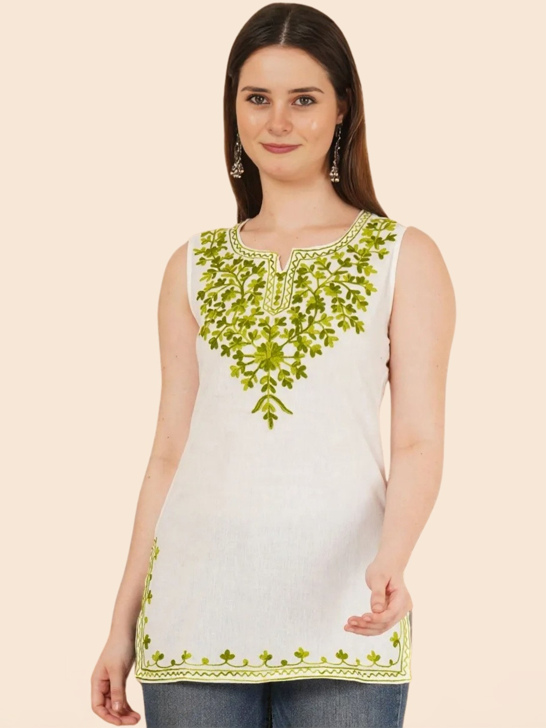Hyba Women Floral Embroidered Floral Khadi Kurta
