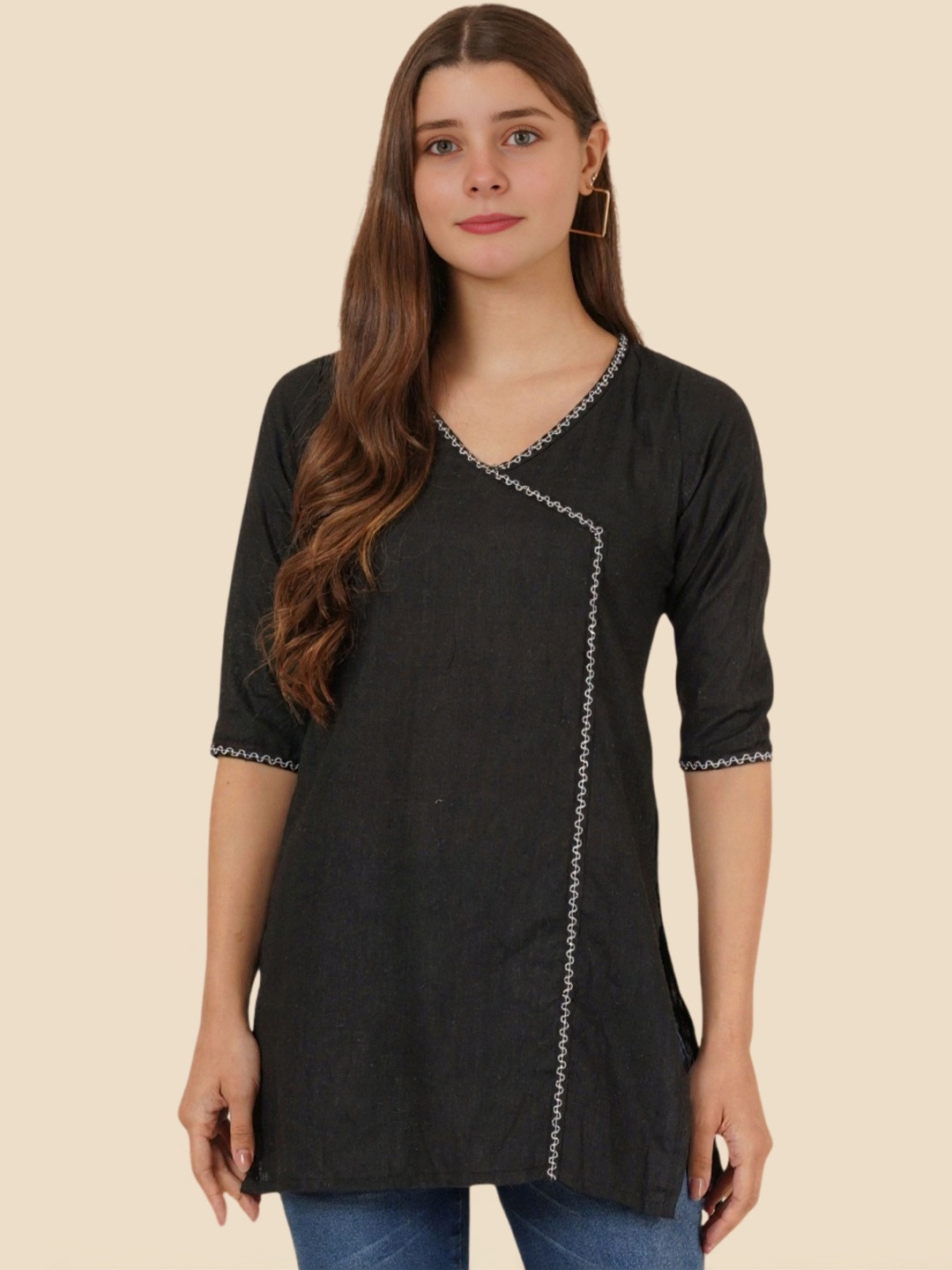 Hyba Women Floral Embroidered Floral Khadi Kurta