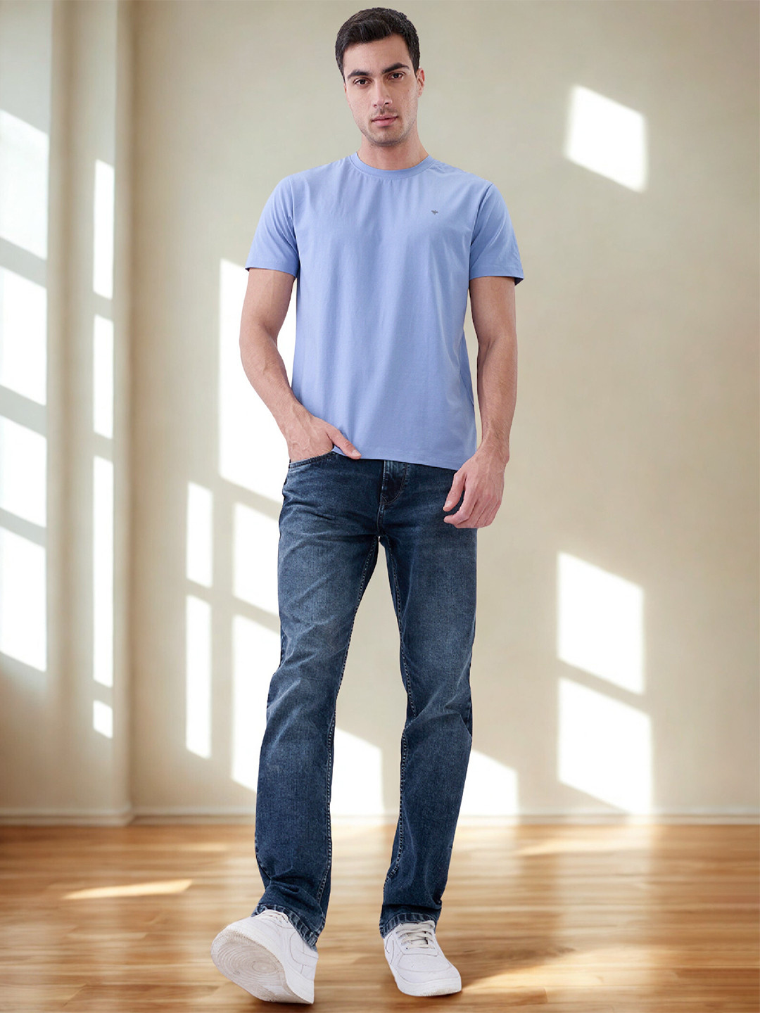 nostrum Men Solid Round Neck Cotton Slim Fit T-shirt