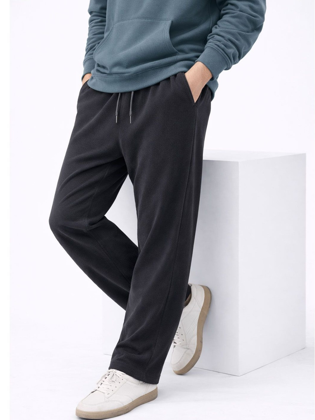 MaverIQ Men Mid-Rise Track Pants
