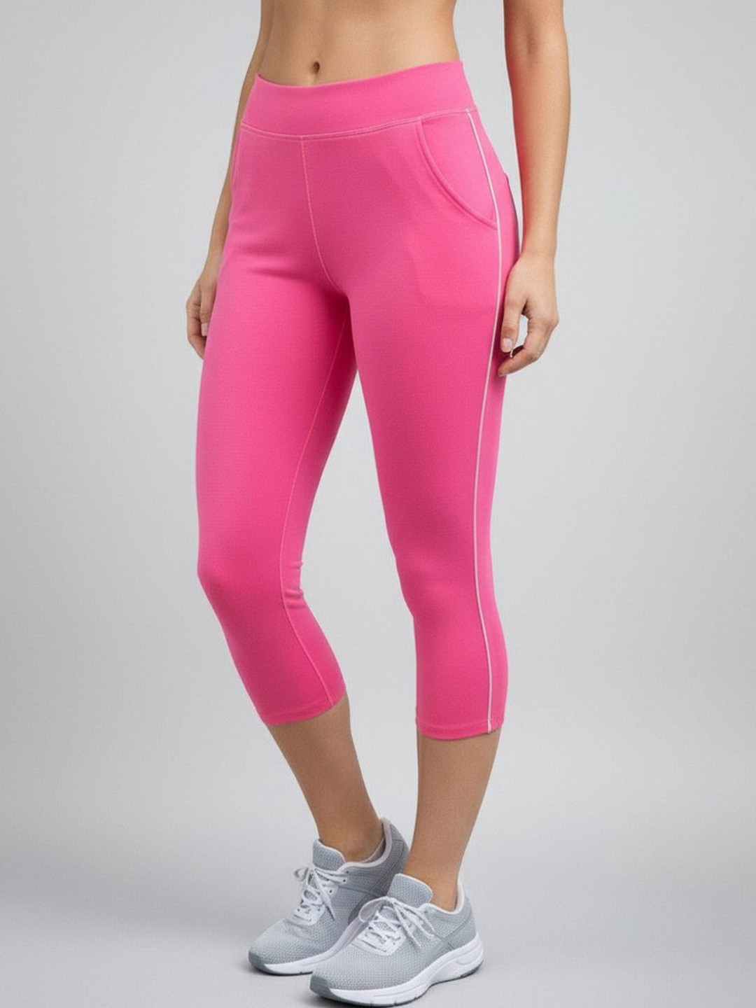 LYCOT Training or Gym Three-Fourth Length Tights
