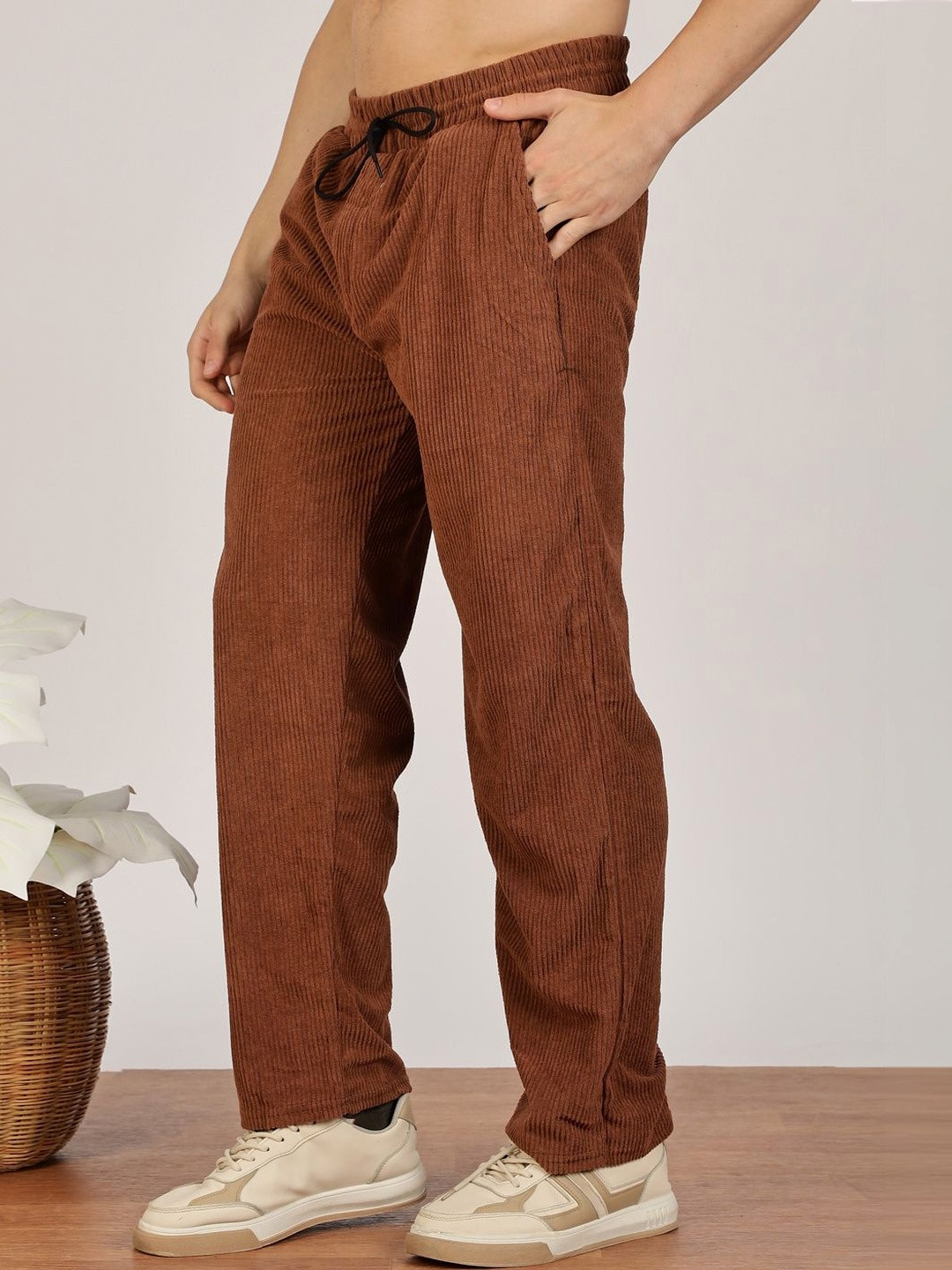Urban Buccachi Men Mid-Rise Track Pants