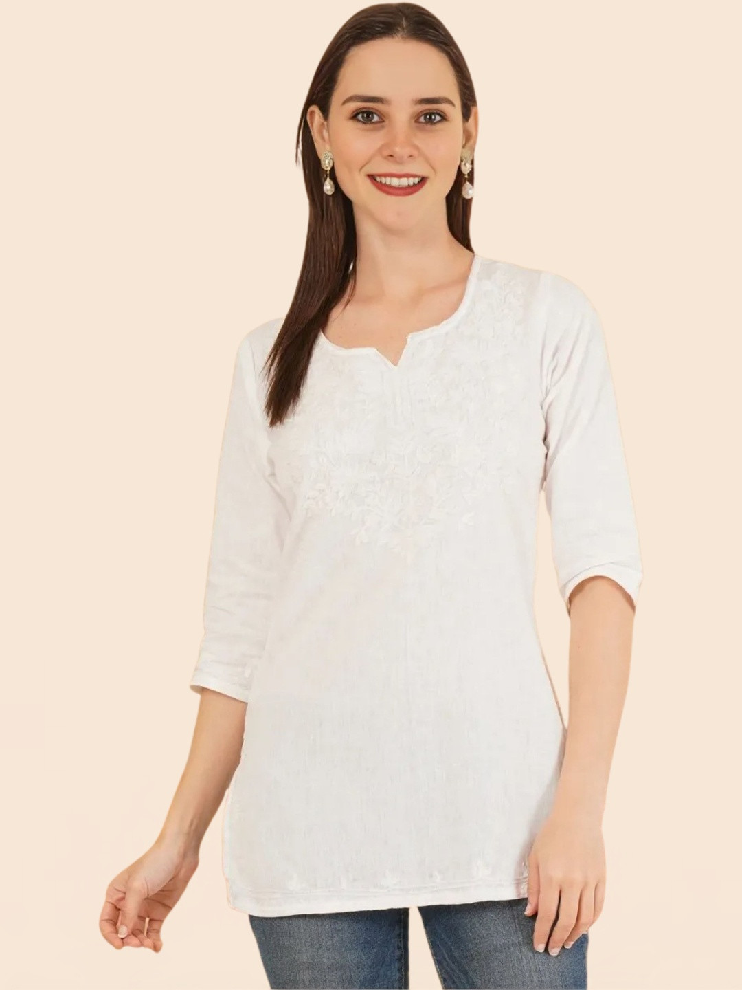 Hyba Women Floral Embroidered Floral Khadi Kurta