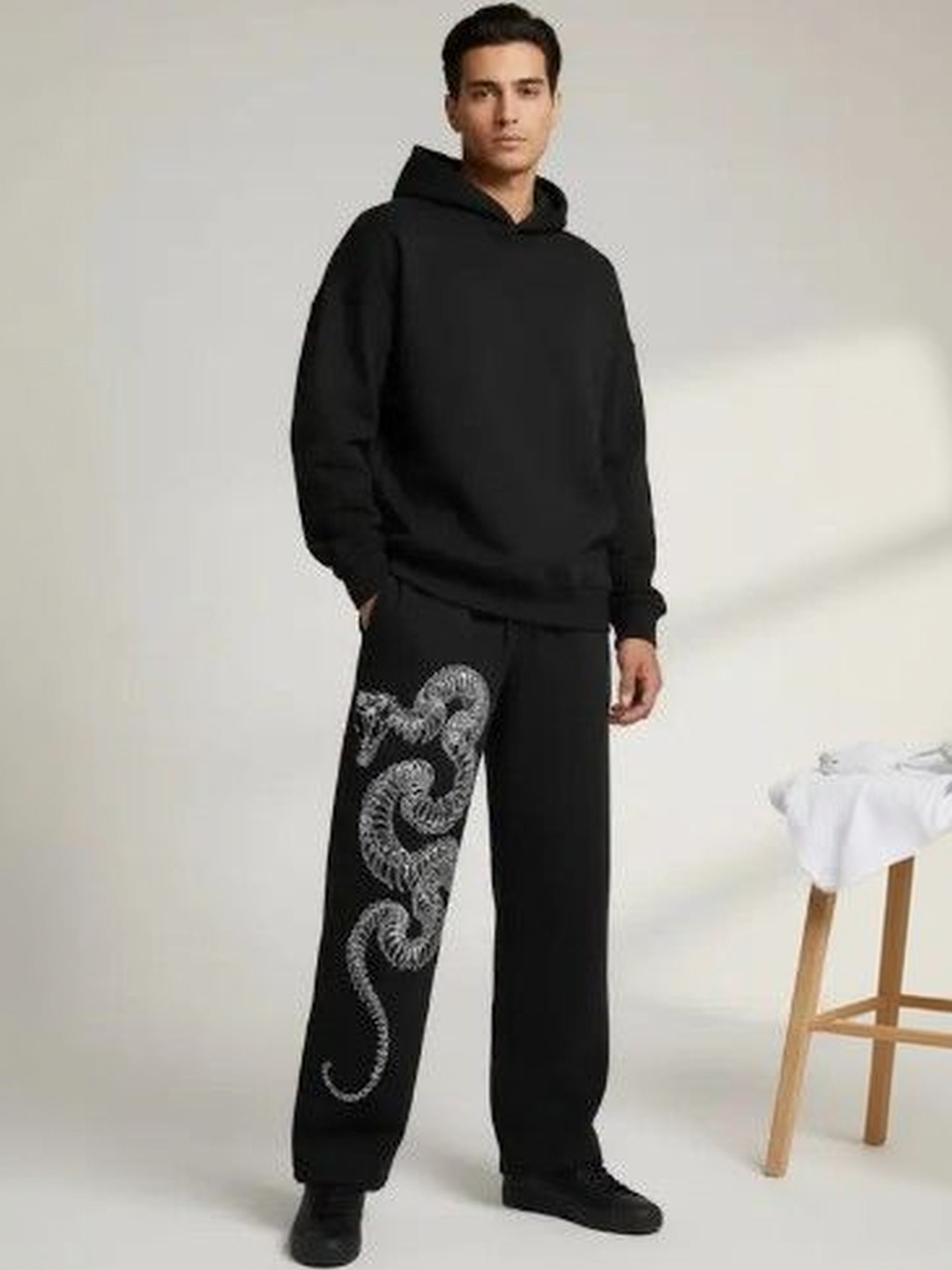 Xpecto Style Men Printed Mid-Rise Track Pants