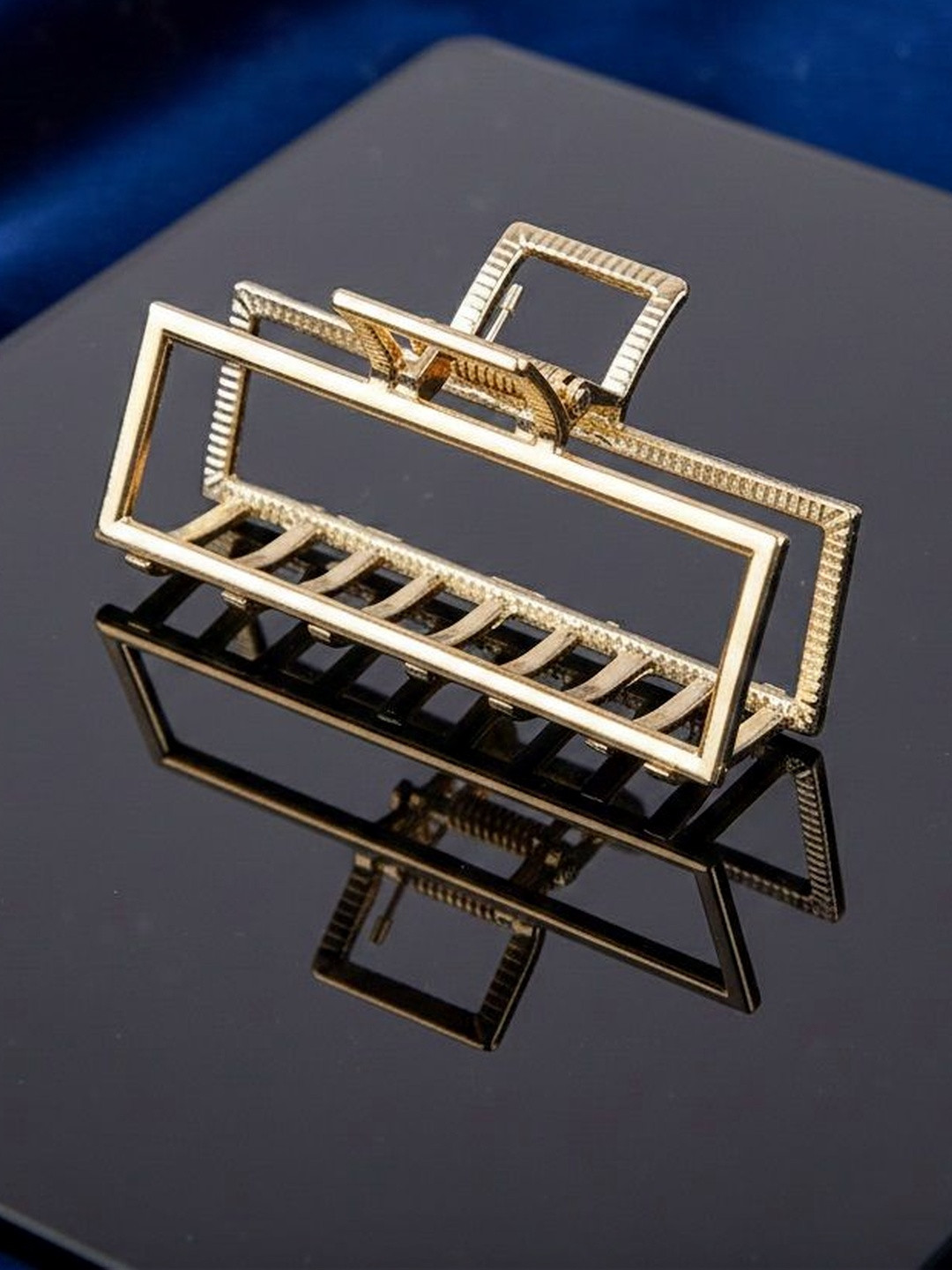 SZN Women Claw Clip