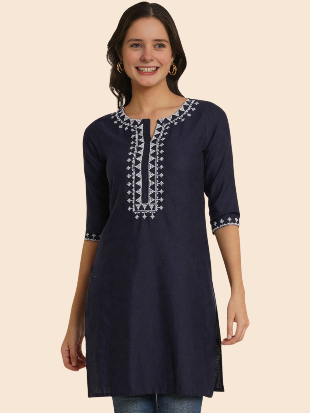 Hyba Women Floral Embroidered Floral Khadi Kurta