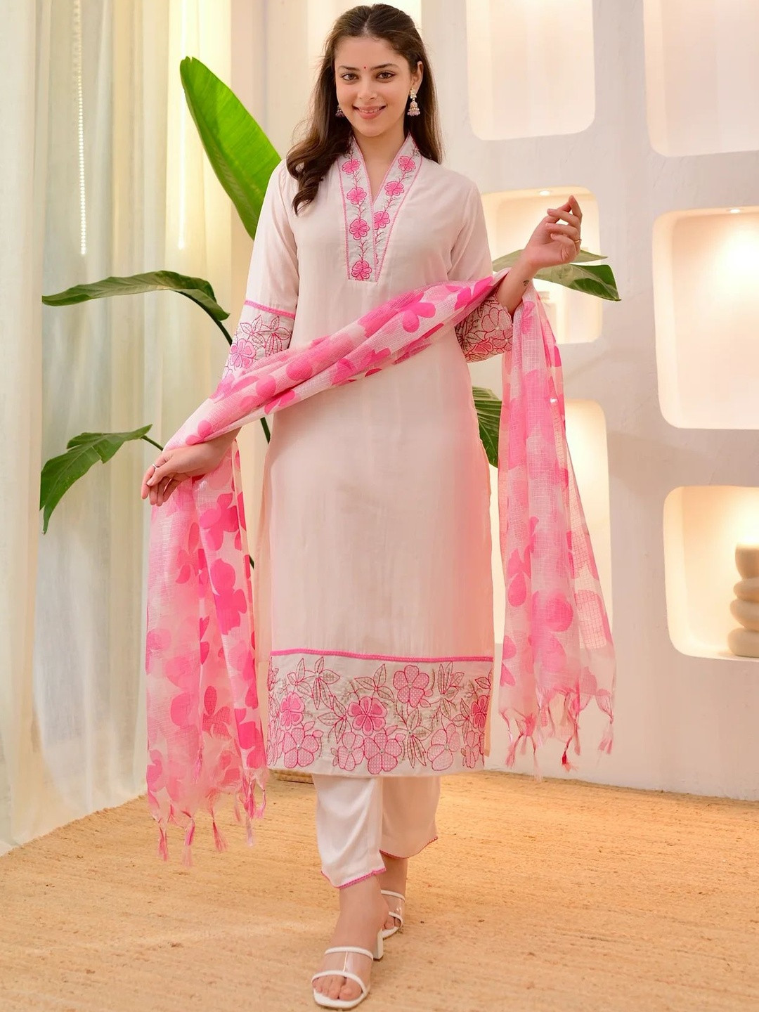 Ecolors Fab Women Floral Embroidered Regular Thread Work Chanderi Cotton Kurta with Trousers & With Dupatta