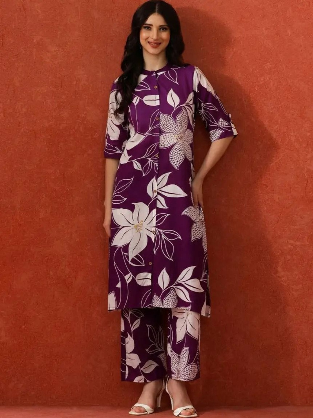 SHLOKFASHIONS Women Floral Printed Regular Kurta with Trousers